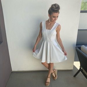Beautiful ivory colored dress!